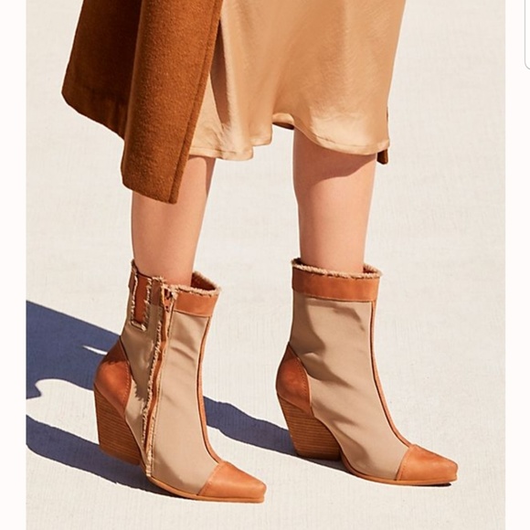 Free People Shoes - FREE PEOPLE x Jeffrey Campbell western style boots